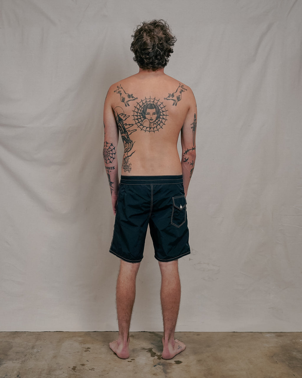 low tide boardshorts - black