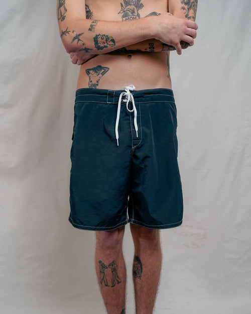 low tide boardshorts - black